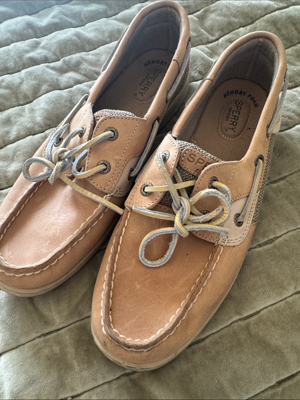 Sperry Women’s Tan Leather Boat Shoes